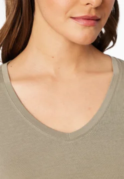 Shirt kurzarm V-Ausschnitt jade - Mix+Relax